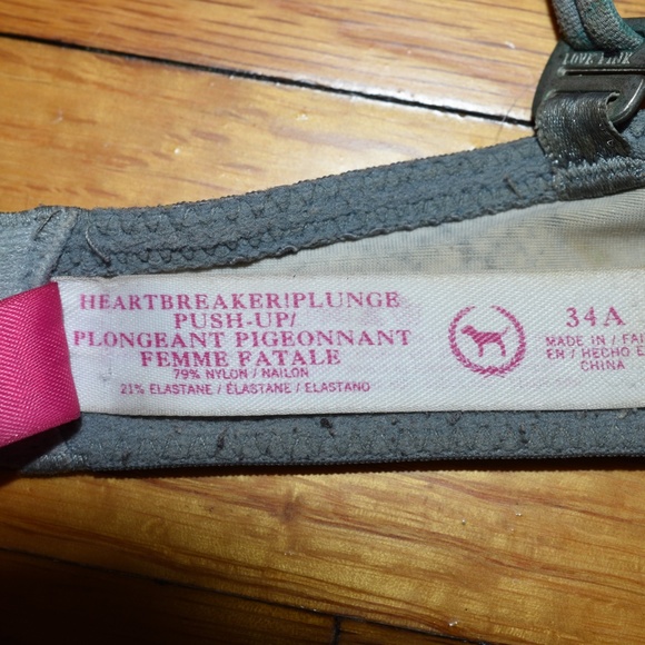 Victoria's Secret Pink Push-up Bra - Picture 2 of 5